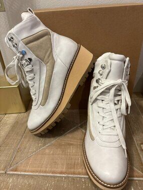Summit Hiking Boot Coconuts by Matisse